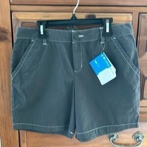 Columbia Girl’s Gray Shorts Size 14-16 NWT